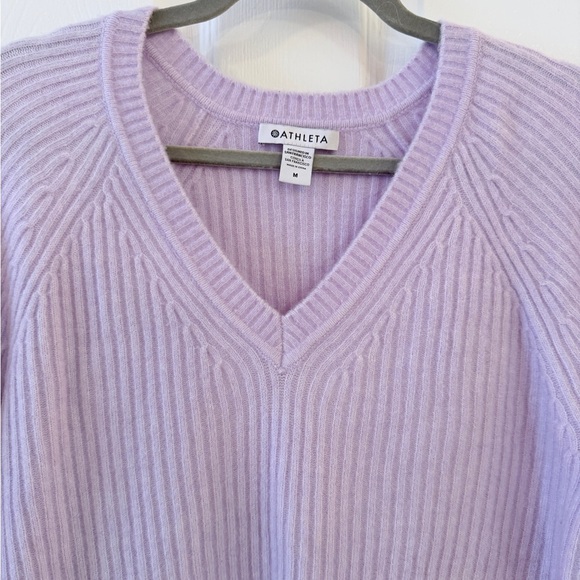 Athleta ‘Layover’ Lavender/Purple V-Neck Merino Wool Sweater - Women’s M - Picture 5 of 7